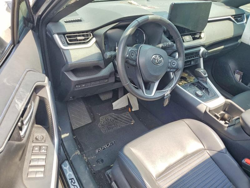 2024 TOYOTA RAV4 XSE 8