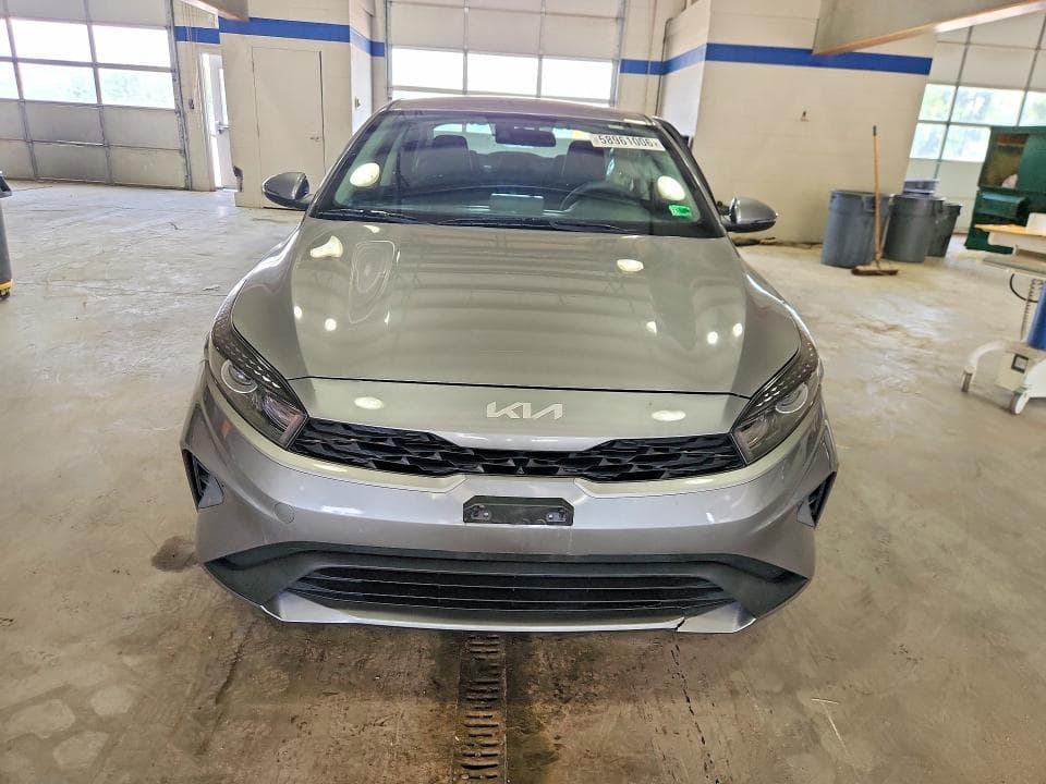 2023 KIA FORTE LXS 5
