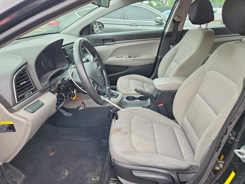 2017 HYUNDAI ELANTRA SE 7