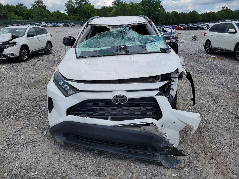 2019 TOYOTA RAV4 LE 5