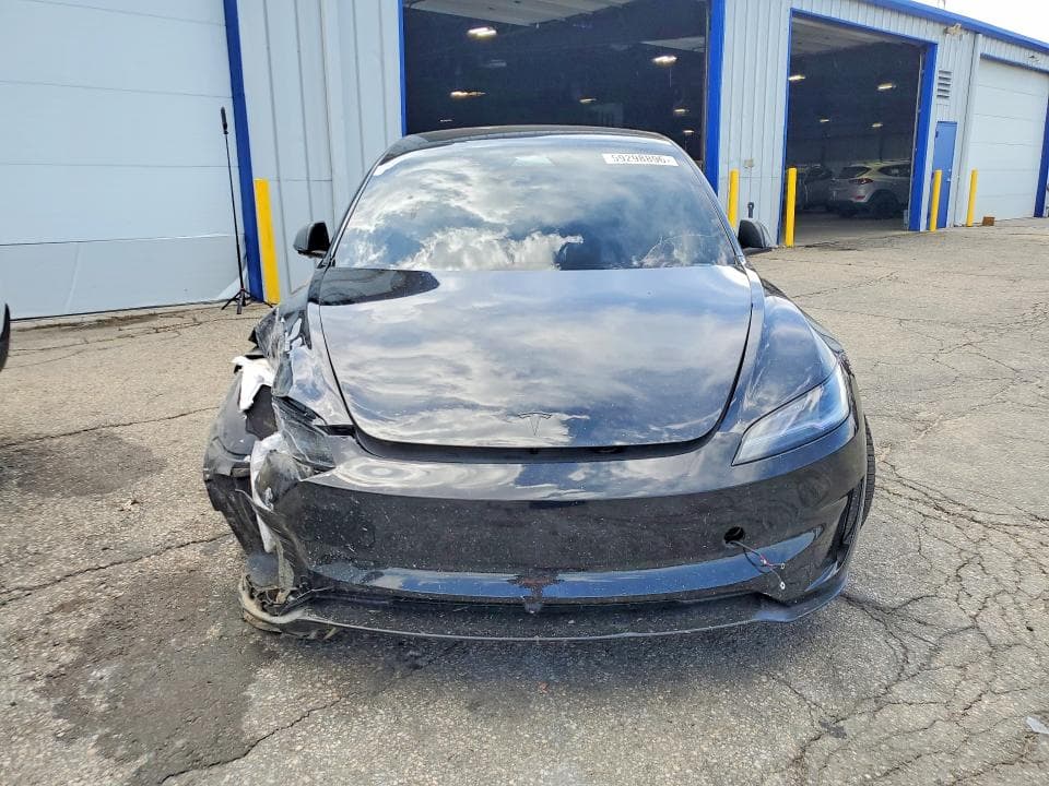 2026 TESLA MODEL 3 5