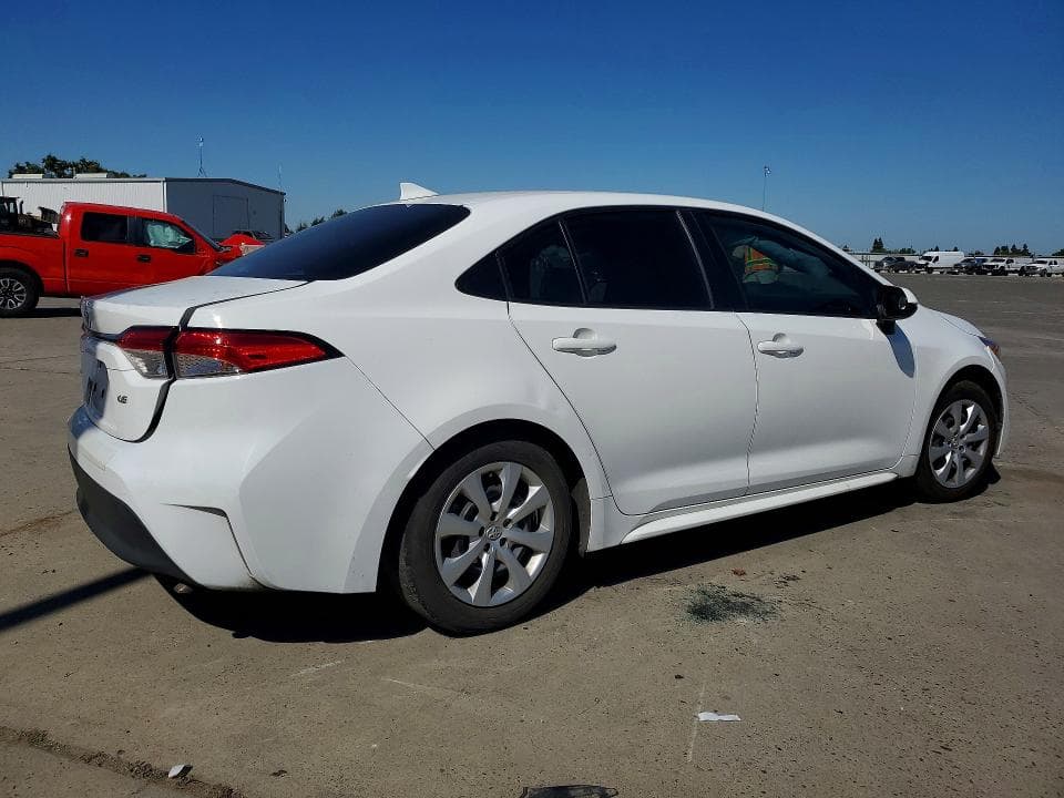 2024 TOYOTA COROLLA LE 3