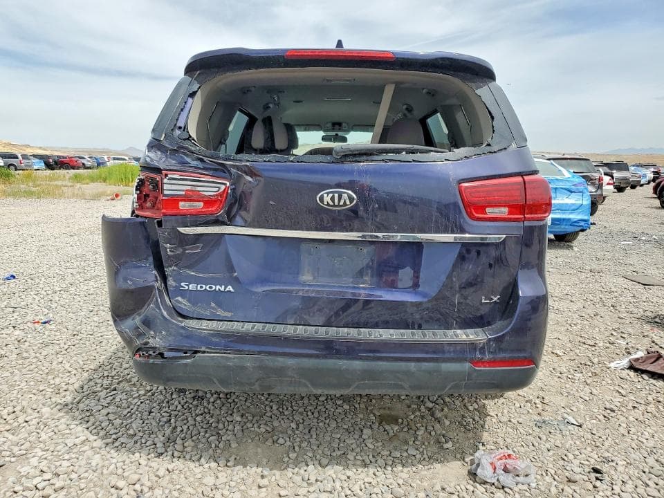 2019 KIA SEDONA 6