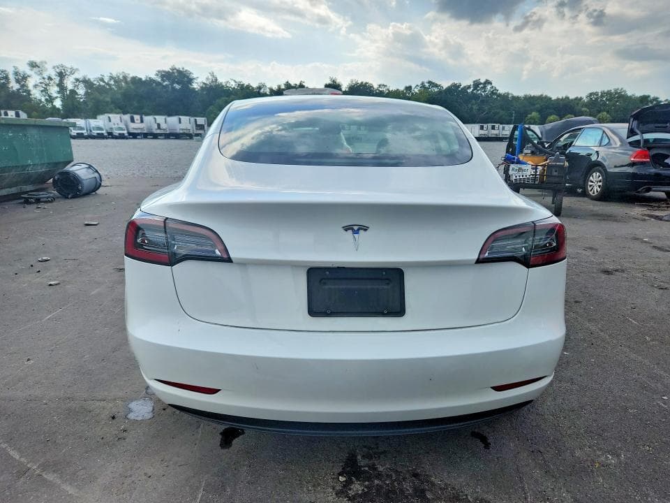 2023 TESLA MODEL 3 6