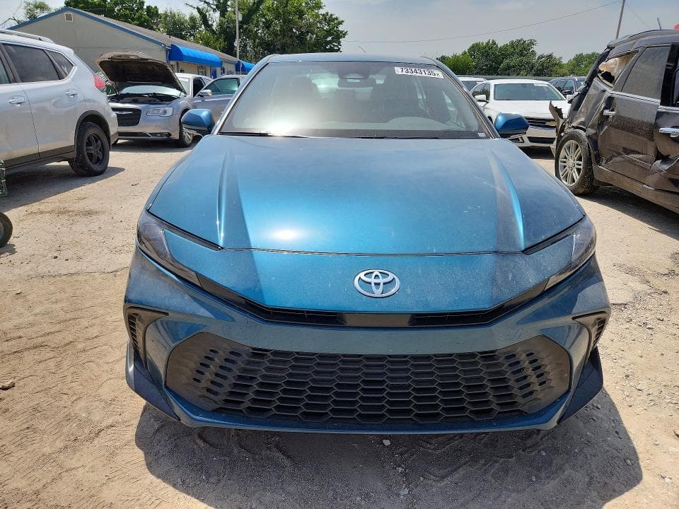 2025 TOYOTA CAMRY SE 5