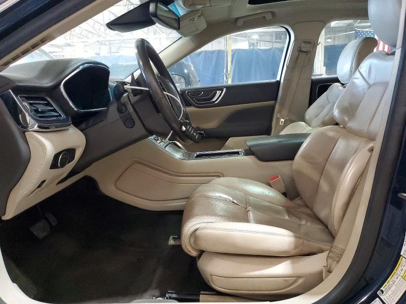 2017 LINCOLN CONTINENTAL SELECT 7