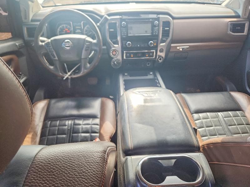 2017 NISSAN TITAN PLATINUM RESERVE 8
