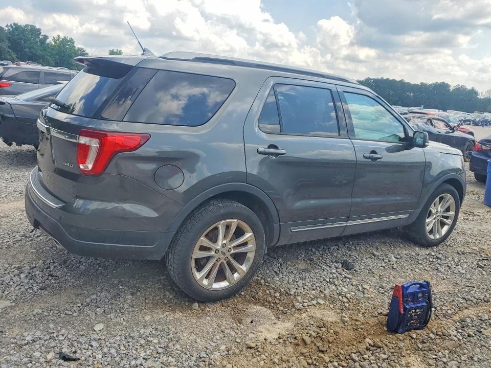2018 FORD EXPLORER XLT 3