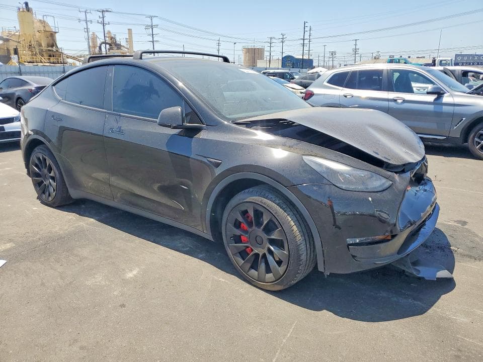 2023 TESLA MODEL Y 4