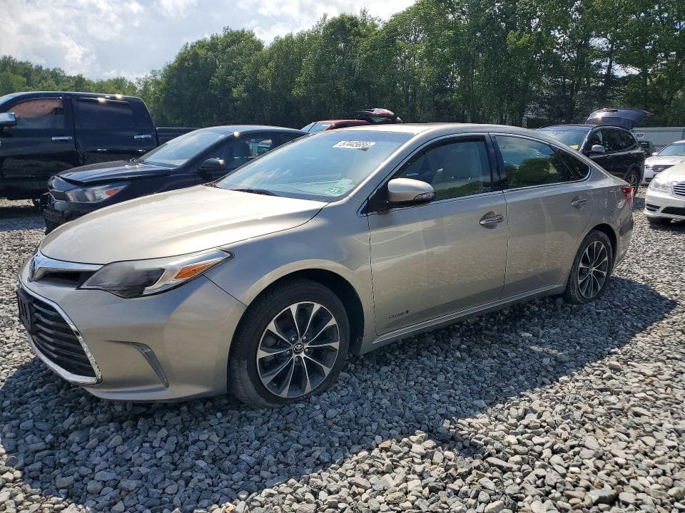 2016 TOYOTA AVALON