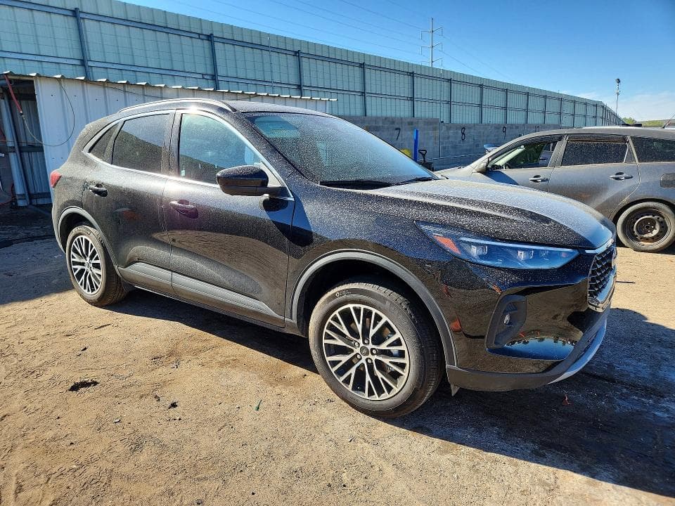 2025 FORD ESCAPE 4