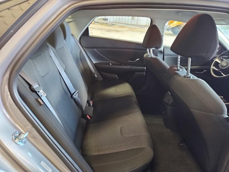 2025 HYUNDAI ELANTRA SE 10