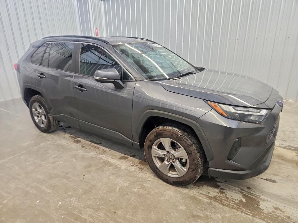 2023 TOYOTA RAV4 XLE 4