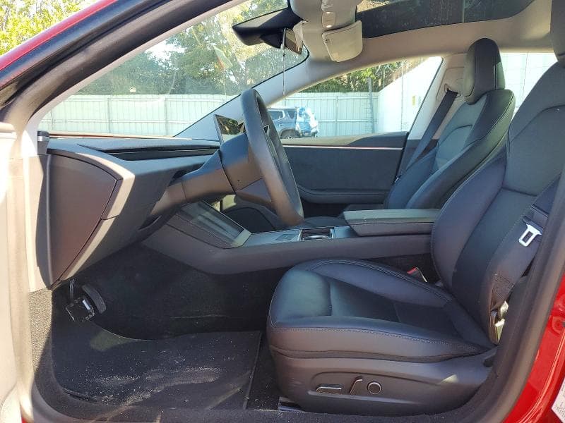 2025 TESLA MODEL 3 7