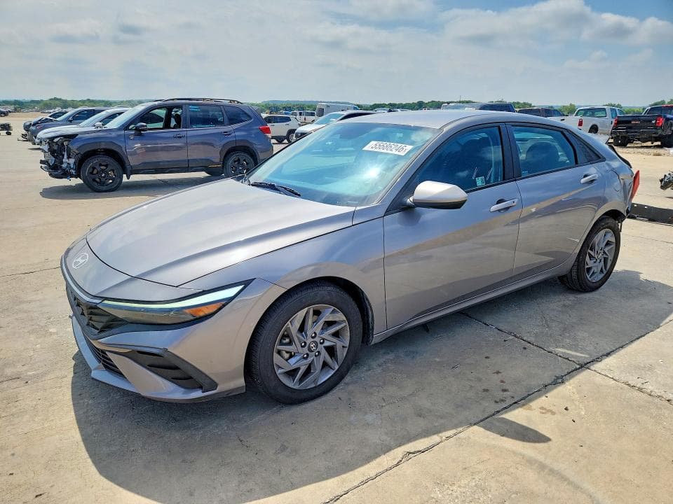 2024 HYUNDAI ELANTRA SEL - 1