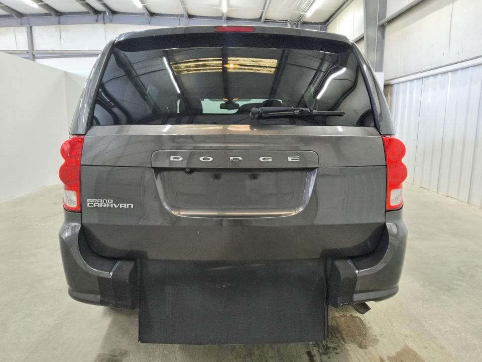 2020 DODGE GRAND CARAVAN SE 6