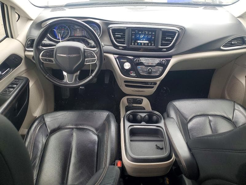 2020 CHRYSLER PACIFICA TOURING L 8