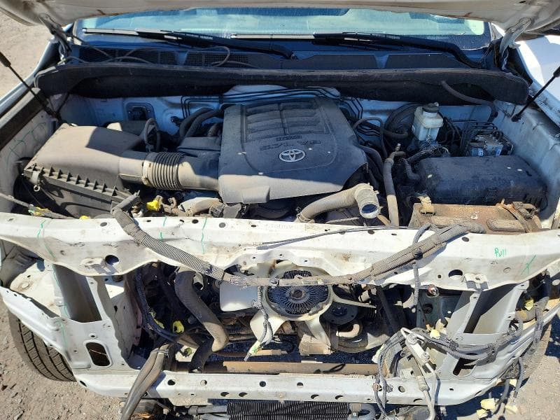 2018 TOYOTA TUNDRA CREWMAX SR5 11