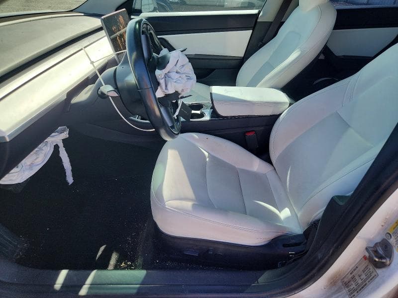 2018 TESLA MODEL 3 7