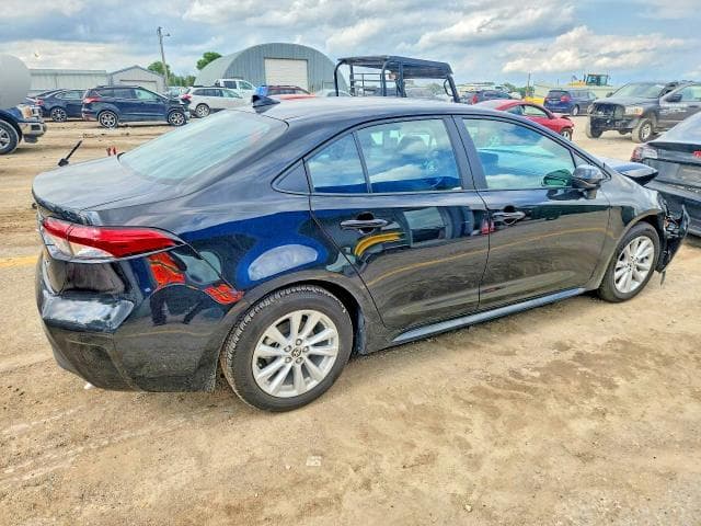 2026 TOYOTA COROLLA LE 3