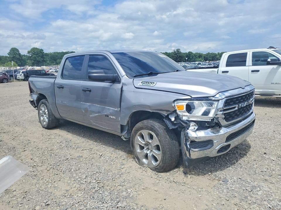 2024 RAM 1500 BIG HORN 4