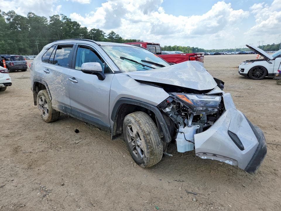 2025 TOYOTA RAV4 XLE 4