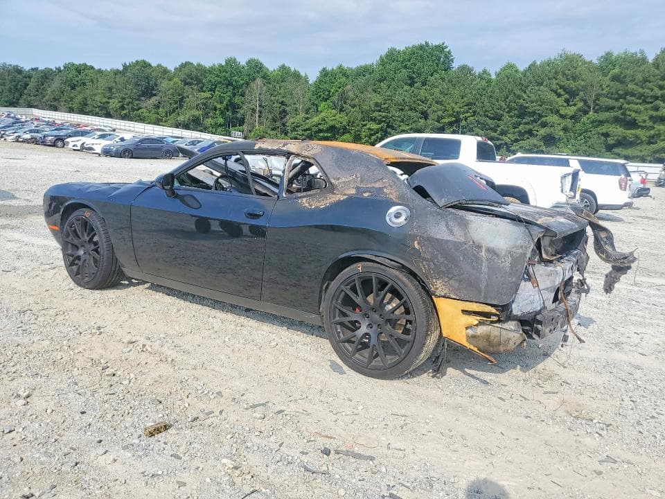 2022 DODGE CHALLENGER SXT 2