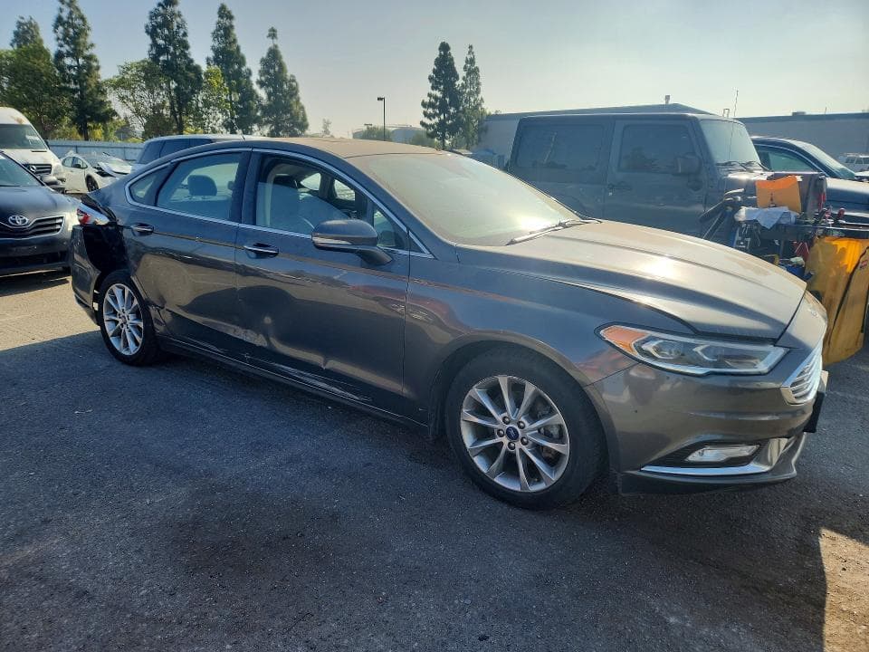 2017 FORD FUSION 4