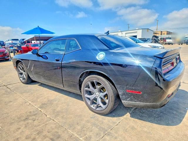 2018 DODGE CHALLENGER SXT 2