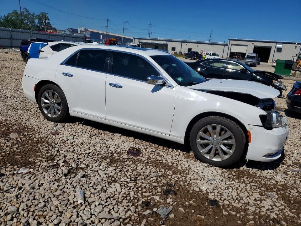 2020 CHRYSLER 300 LIMITED 4