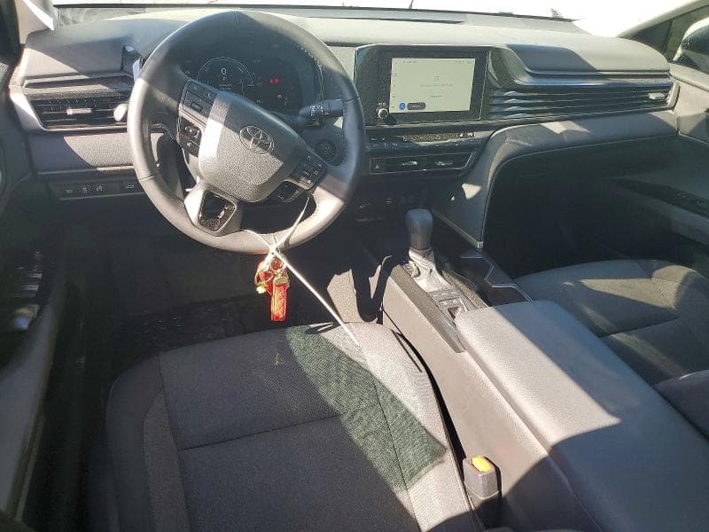2025 TOYOTA CAMRY LE 8