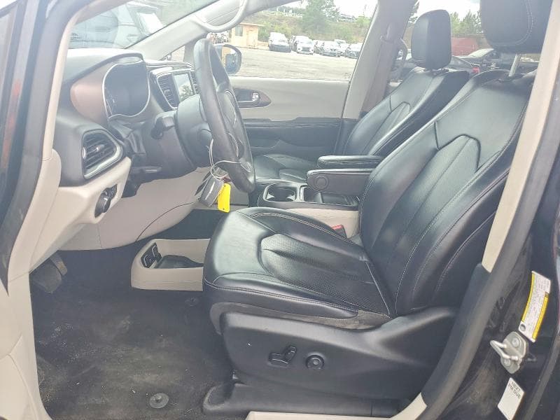 2020 CHRYSLER VOYAGER LXI 7