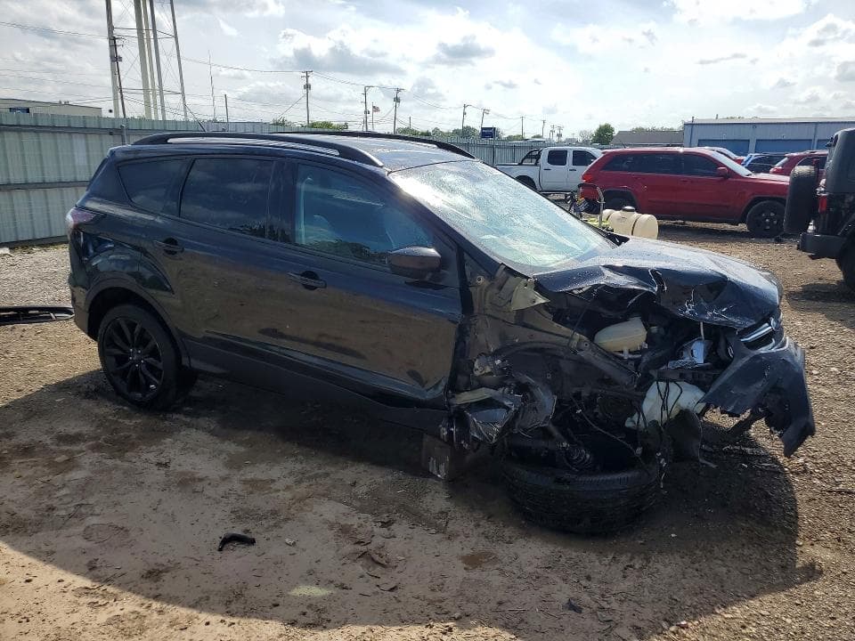 2017 FORD ESCAPE SE 4