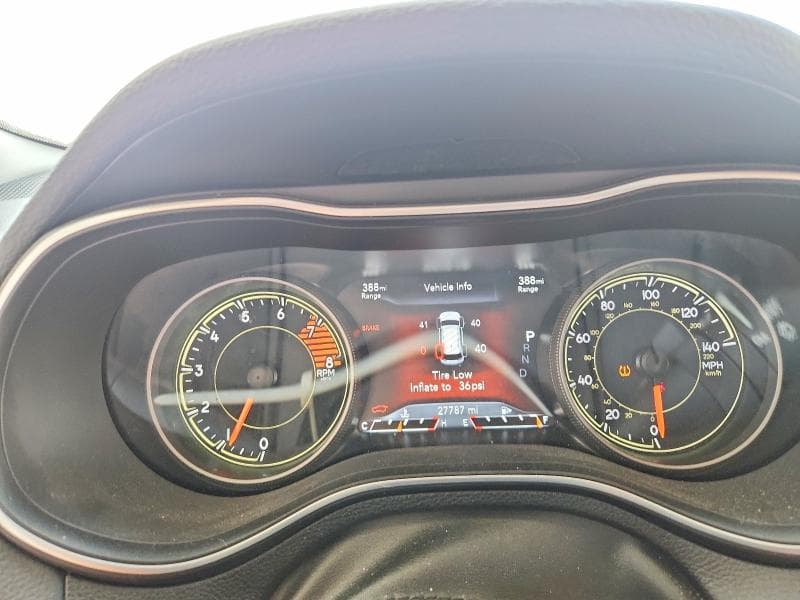 2022 JEEP CHEROKEE LATITUDE LUX 9