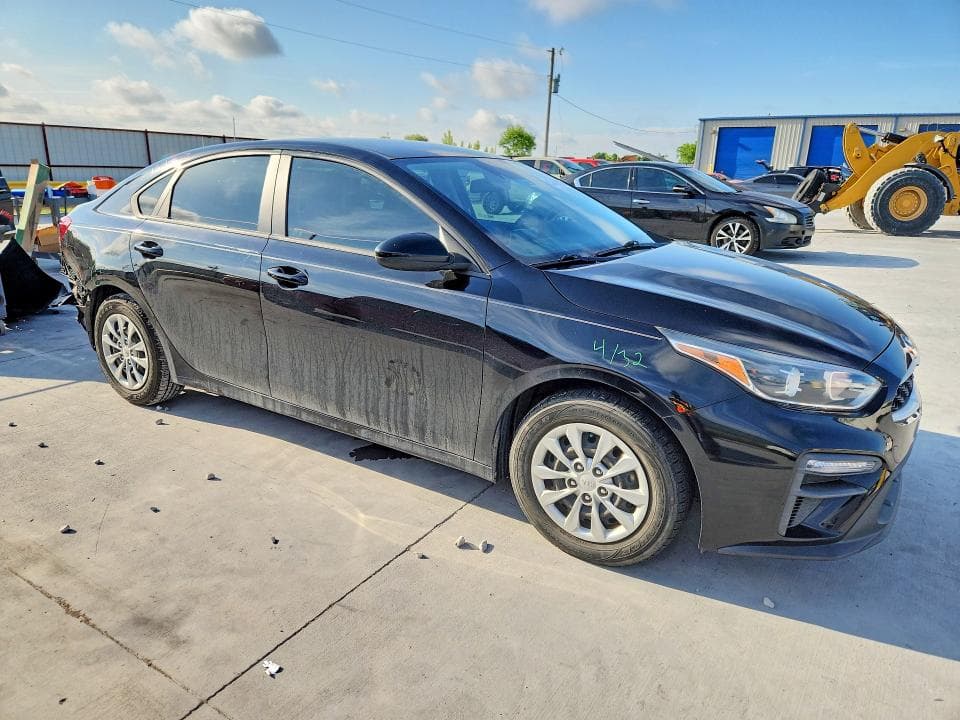 2021 KIA FORTE FE 4