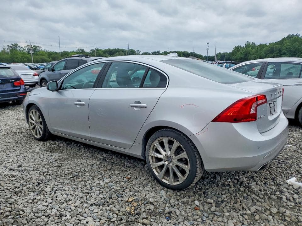 2017 VOLVO S60 PREMIER 2