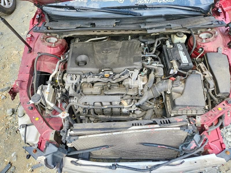 2018 TOYOTA CAMRY SE 11