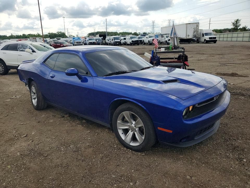 2022 DODGE CHALLENGER SXT 4