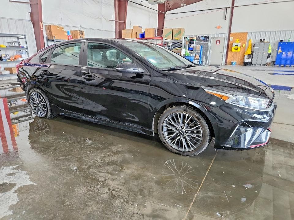 2023 KIA FORTE GT LINE 4