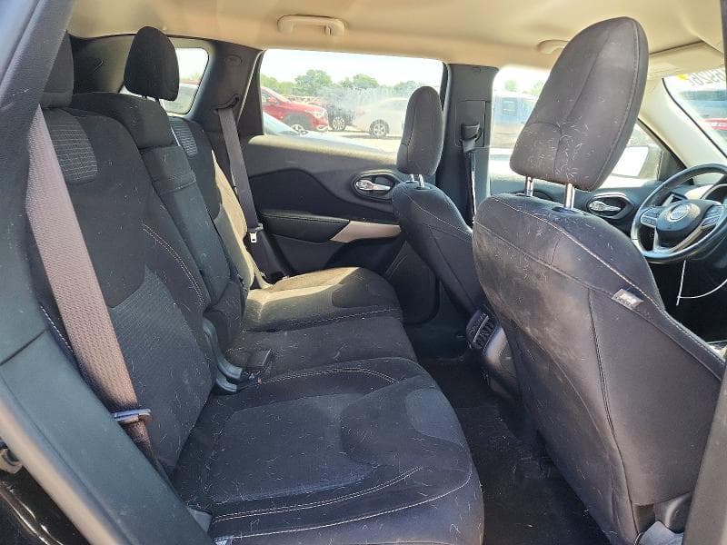2017 JEEP CHEROKEE LATITUDE 11