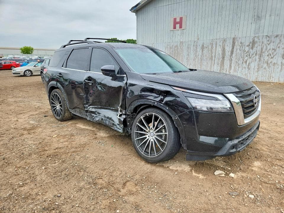 2022 NISSAN PATHFINDER SV 4