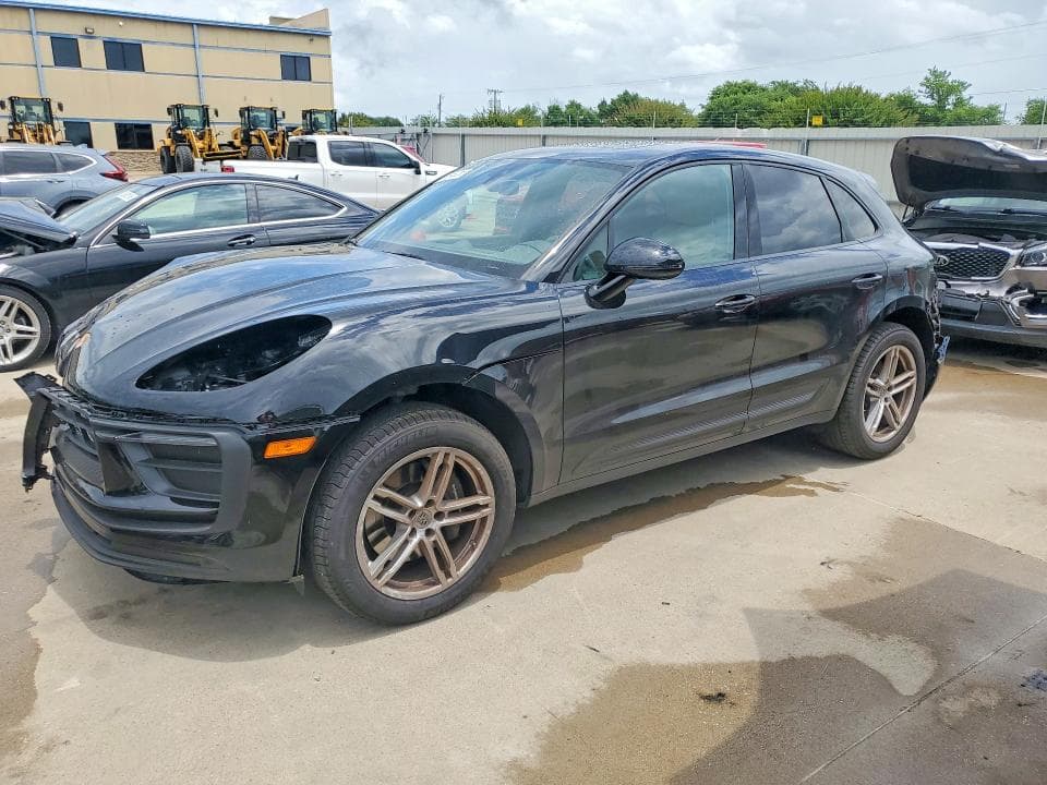 2025 PORSCHE MACAN BASE - 1