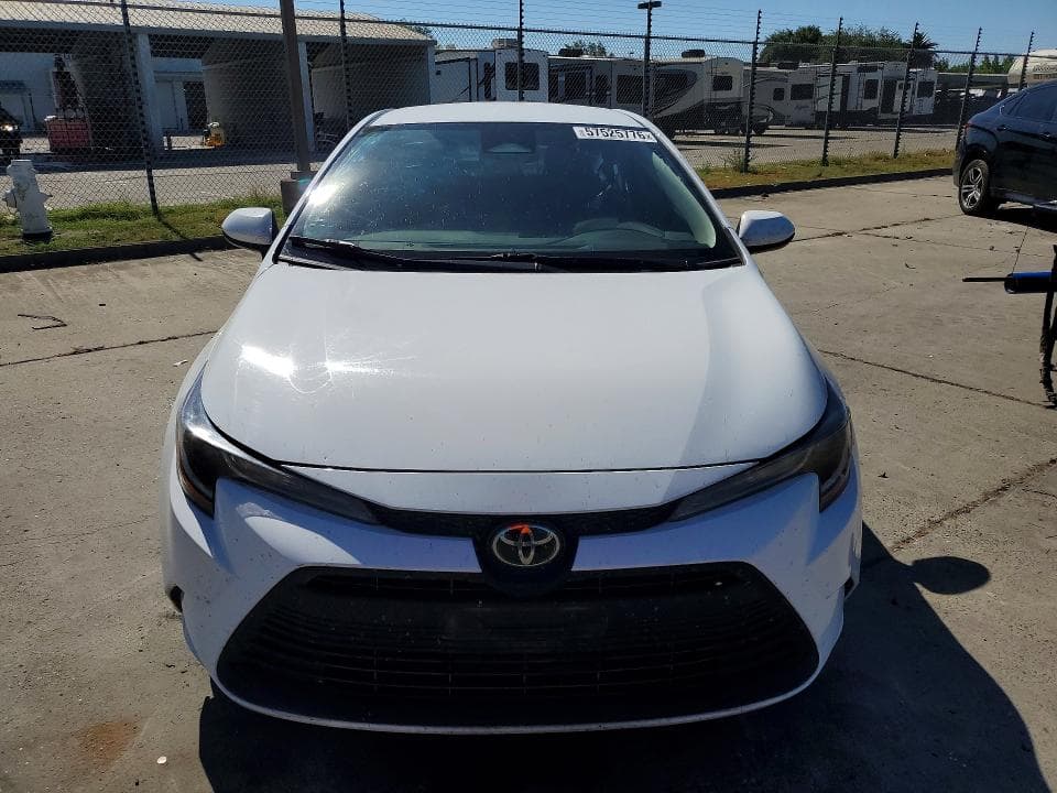 2024 TOYOTA COROLLA LE 5