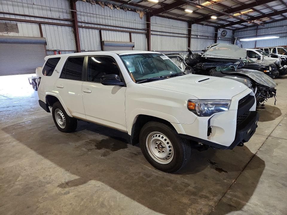 2017 TOYOTA 4RUNNER DELUXE V6 4