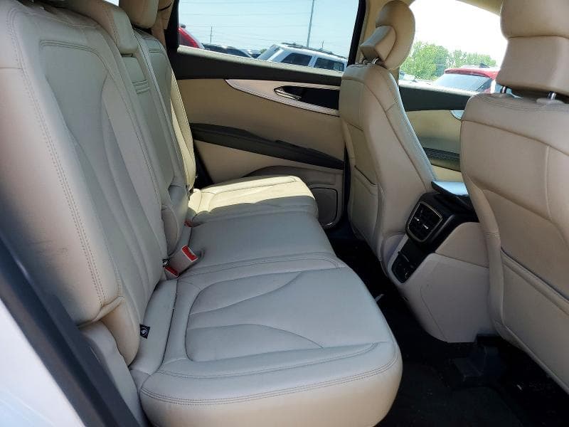 2019 LINCOLN NAUTILUS 11