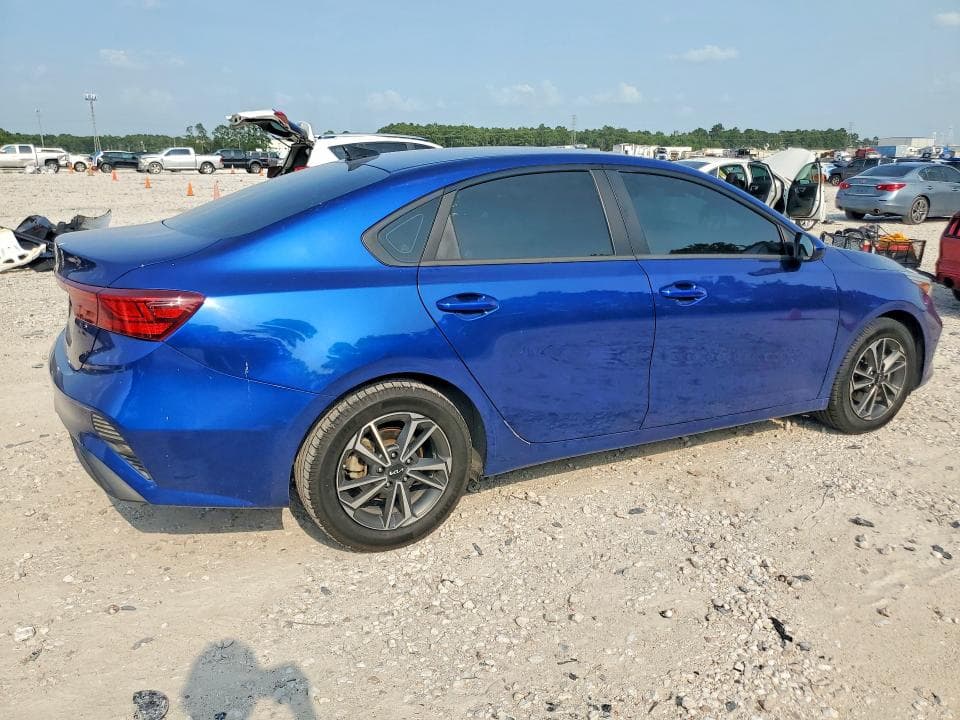 2023 KIA FORTE LXS 3