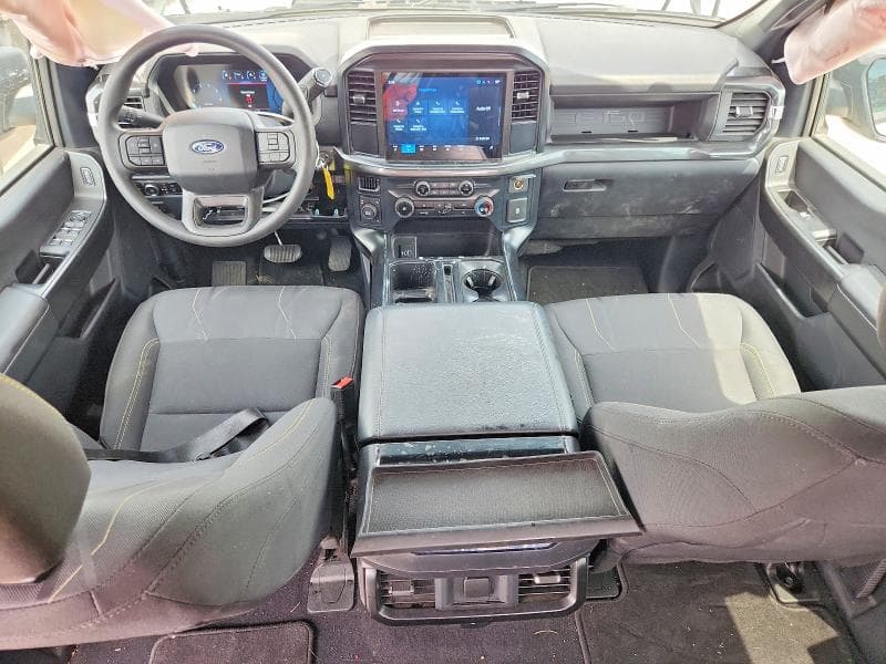 2025 FORD F150 STX 8