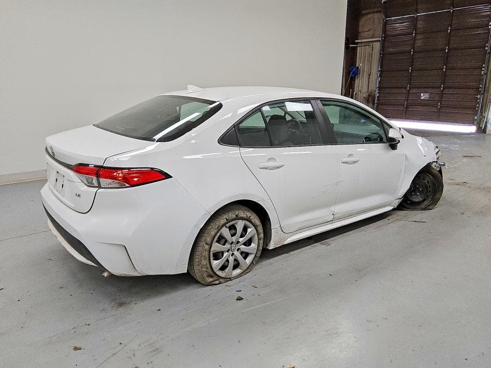 2022 TOYOTA COROLLA LE 3
