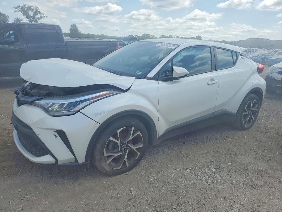 2021 TOYOTA C-HR XLE
