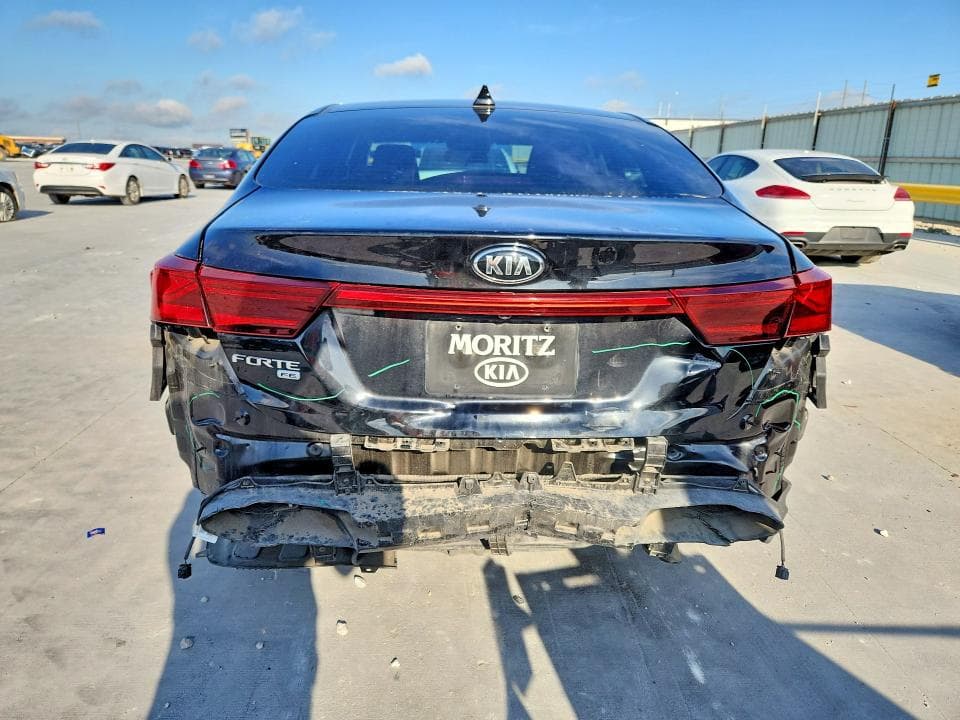 2021 KIA FORTE FE 6
